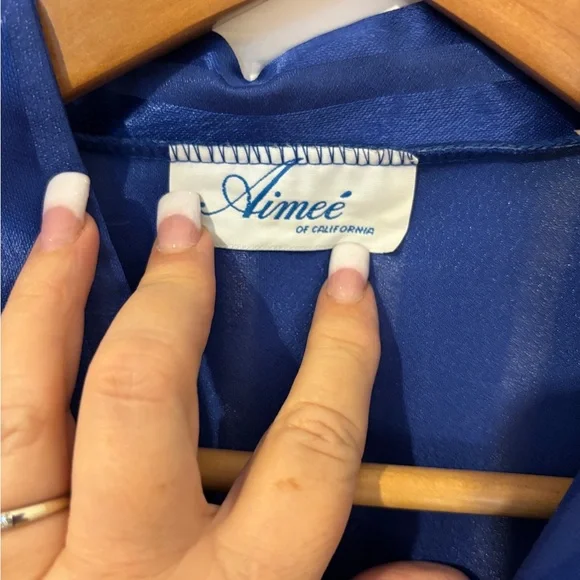 Vintage Amy Of California Silky /Satin Royal Blue Blouse Size Medium - Picture 4 of 8